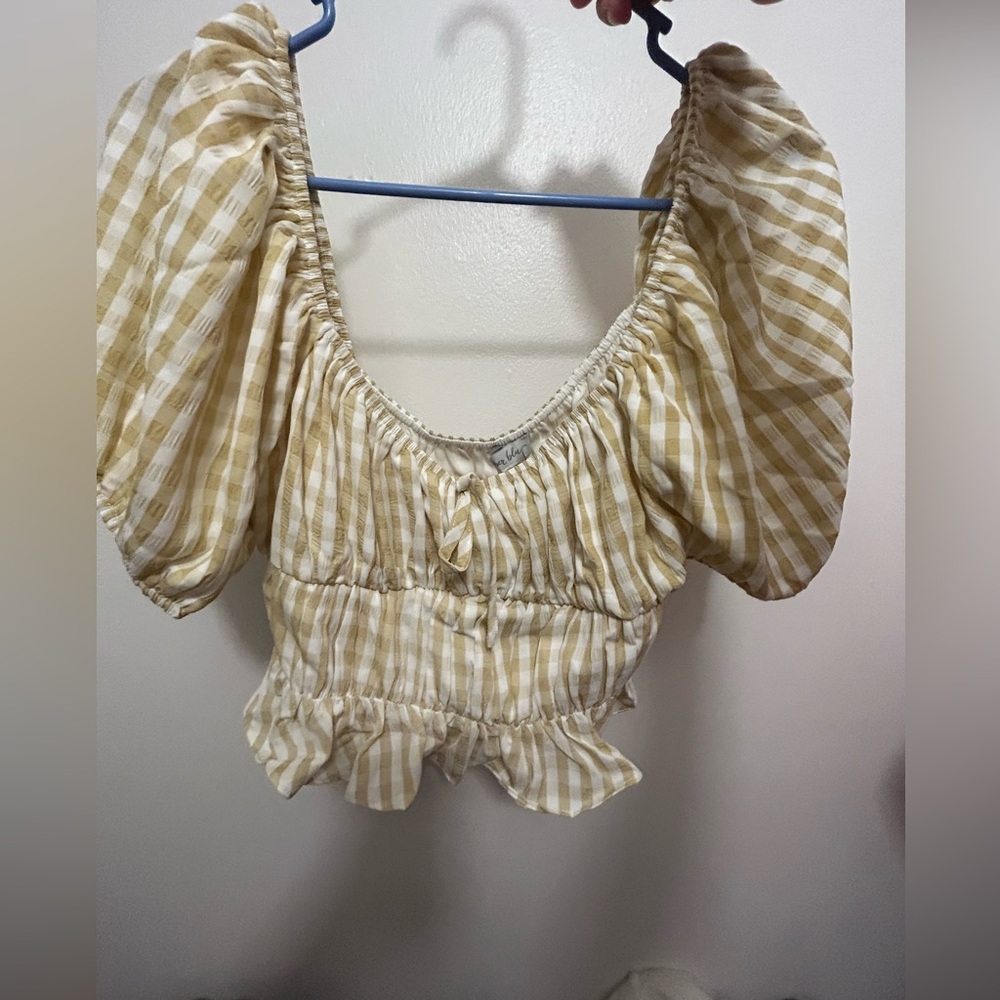 Short sleeve gingham print top — NWT